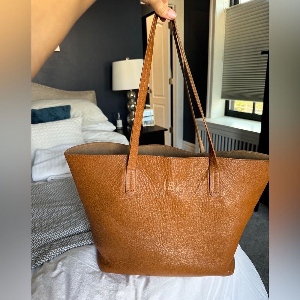 Mark & Graham Large Leather Tote {S} Monogram